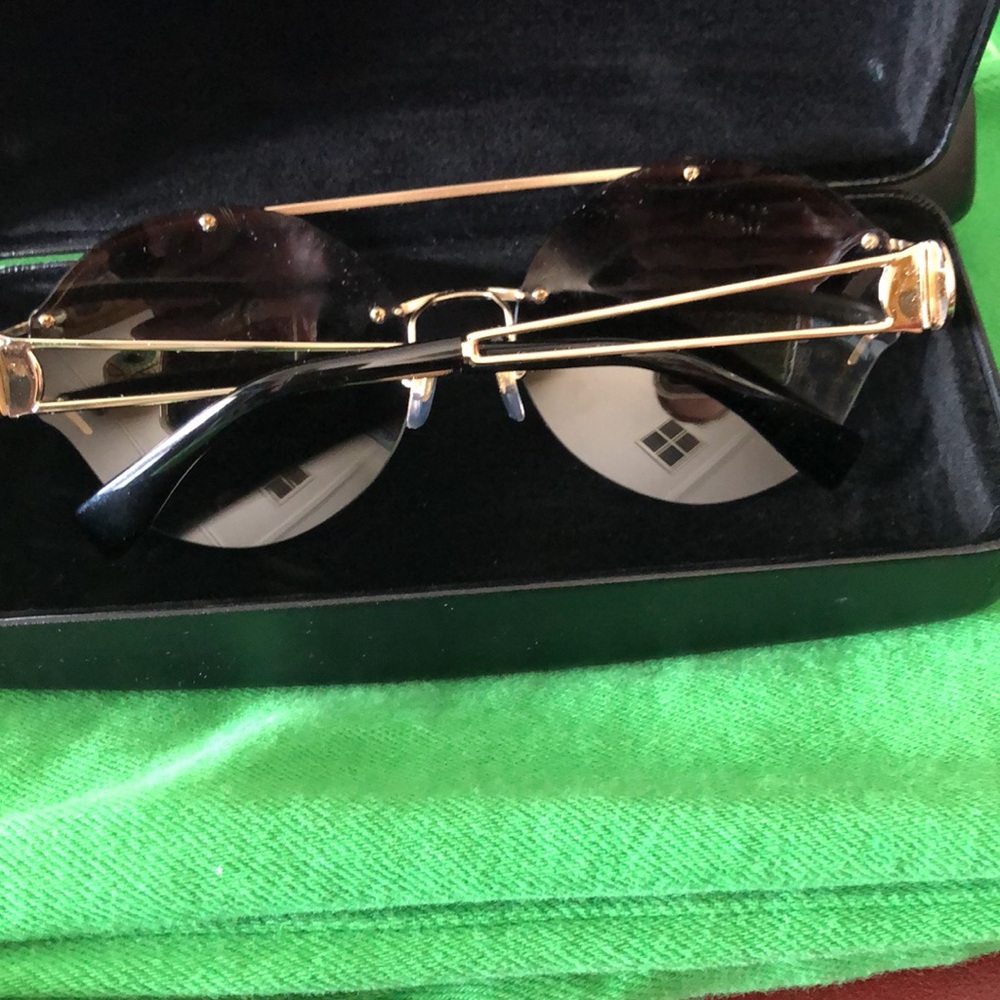 VERSACE SUN GLASSES 🤓 - Picture 5 of 8